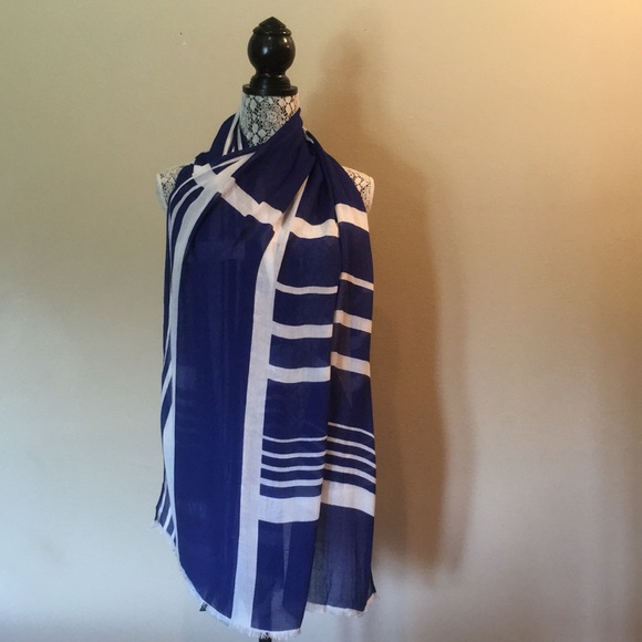 Express Blue and White Raw Edge Scarf - Picture 6 of 7